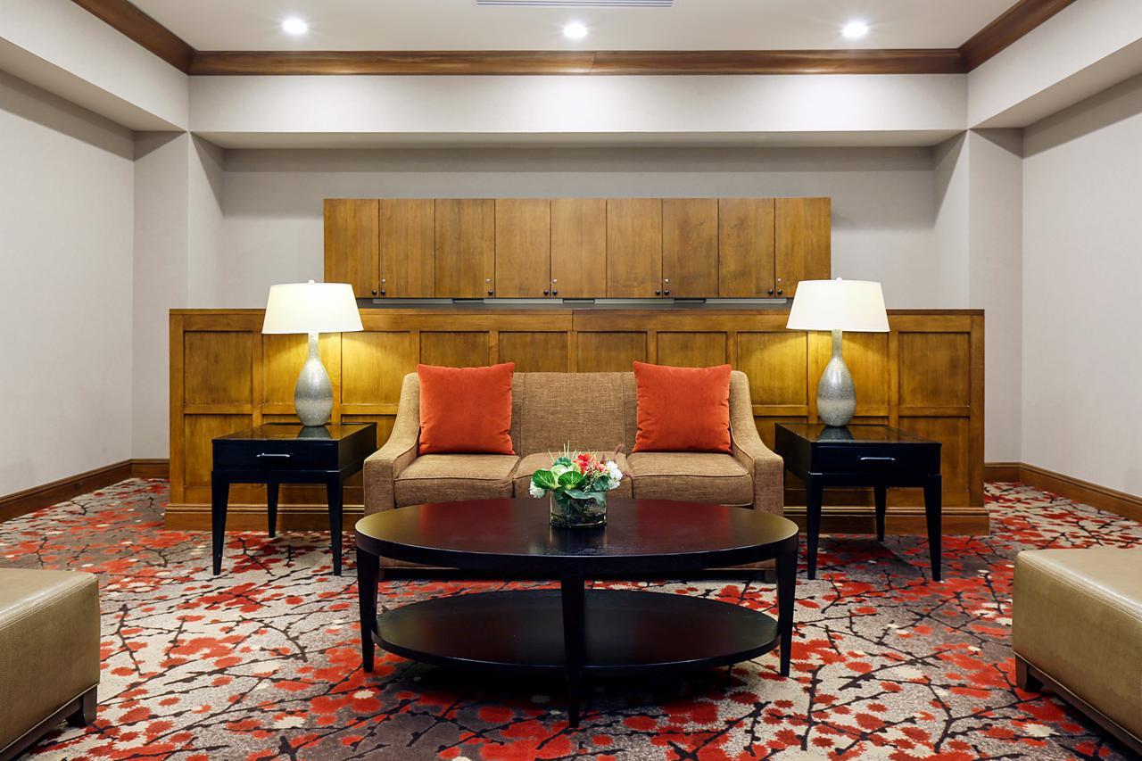 Hilton Garden Hotel 3*