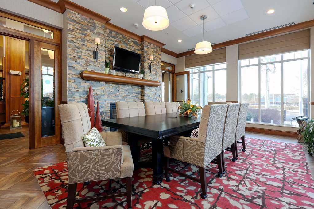 Hilton Garden 3*